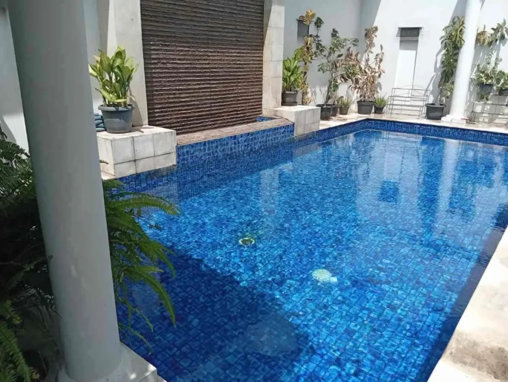 Jasa Perawatan Kolam Renang Tangerang Selatan by tirta water pool