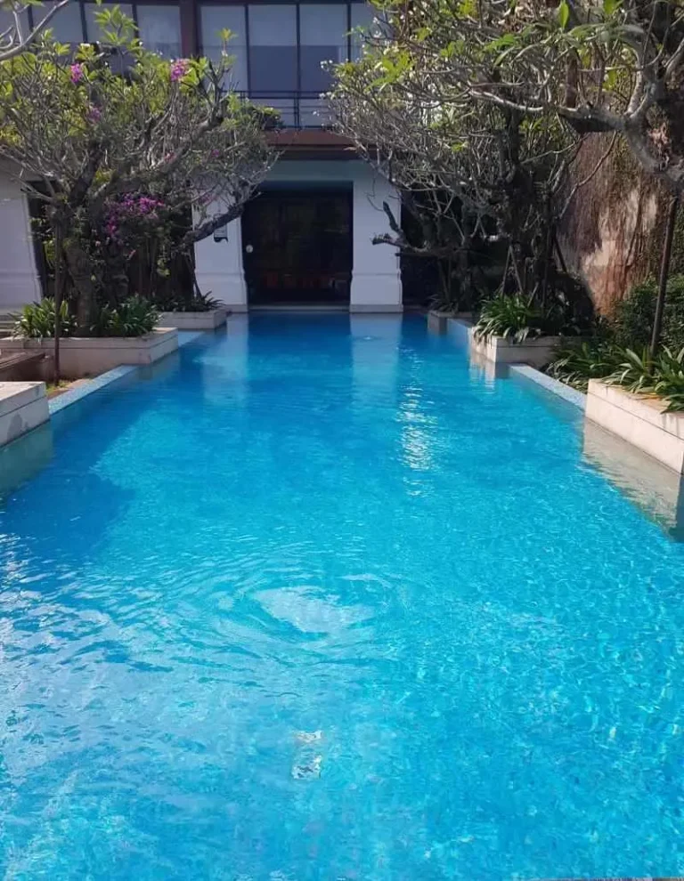 jasa perawatan kolam renang di Permata Hijau oleh teknisi berpengalaman